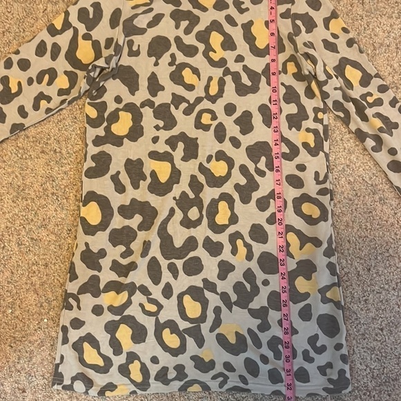 DAVI & Dani Tan Animal Print Mini Dress.  Size Small - Picture 3 of 6